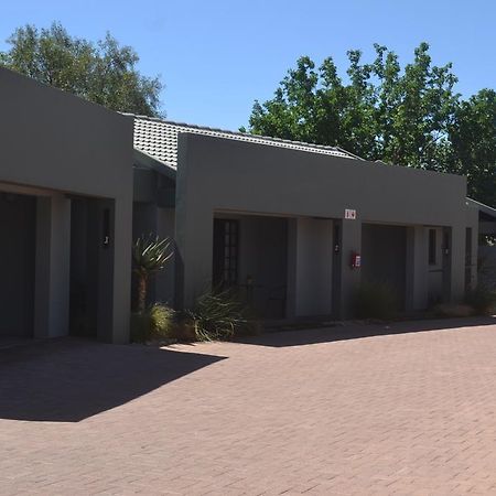 Be At Home Guesthouse Klerksdorp Extérieur photo