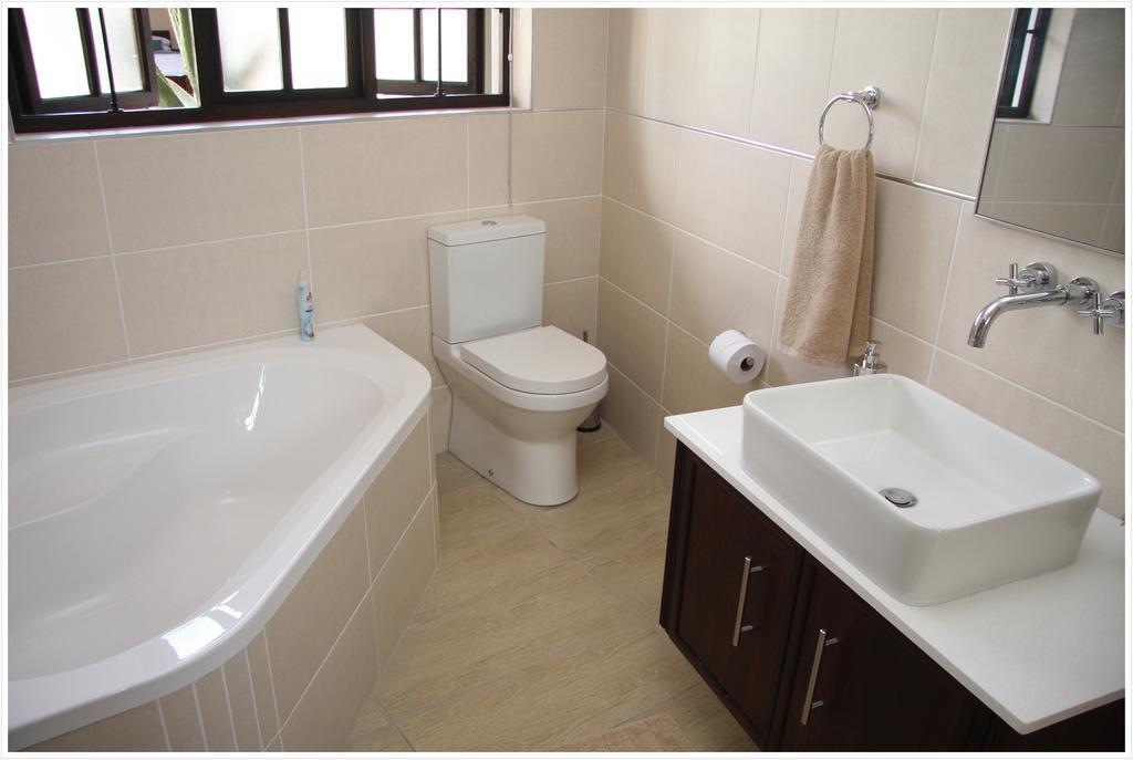 Be At Home Guesthouse Klerksdorp Chambre photo