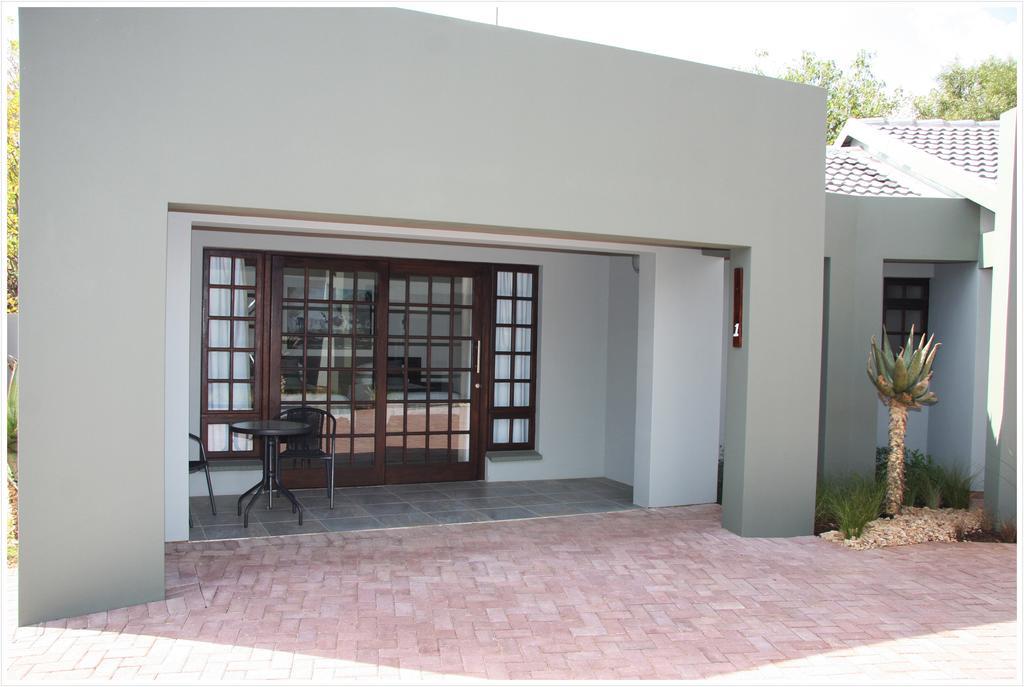 Be At Home Guesthouse Klerksdorp Chambre photo