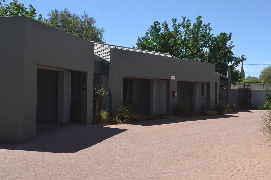 Be At Home Guesthouse Klerksdorp Extérieur photo